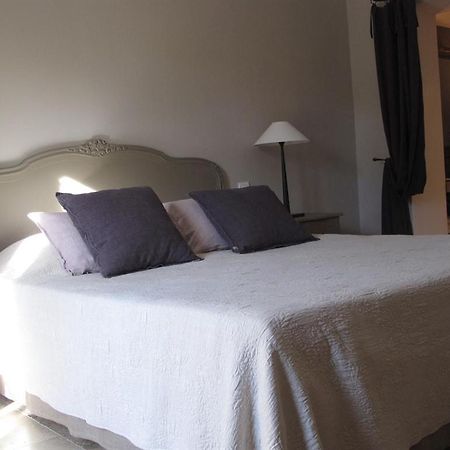 Le Mas De L'Olivier Hotel Loriol-du-Comtat Luaran gambar