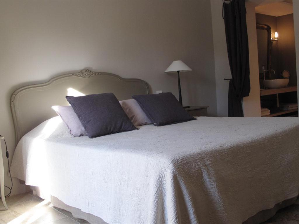 Le Mas De L'Olivier Hotel Loriol-du-Comtat Luaran gambar