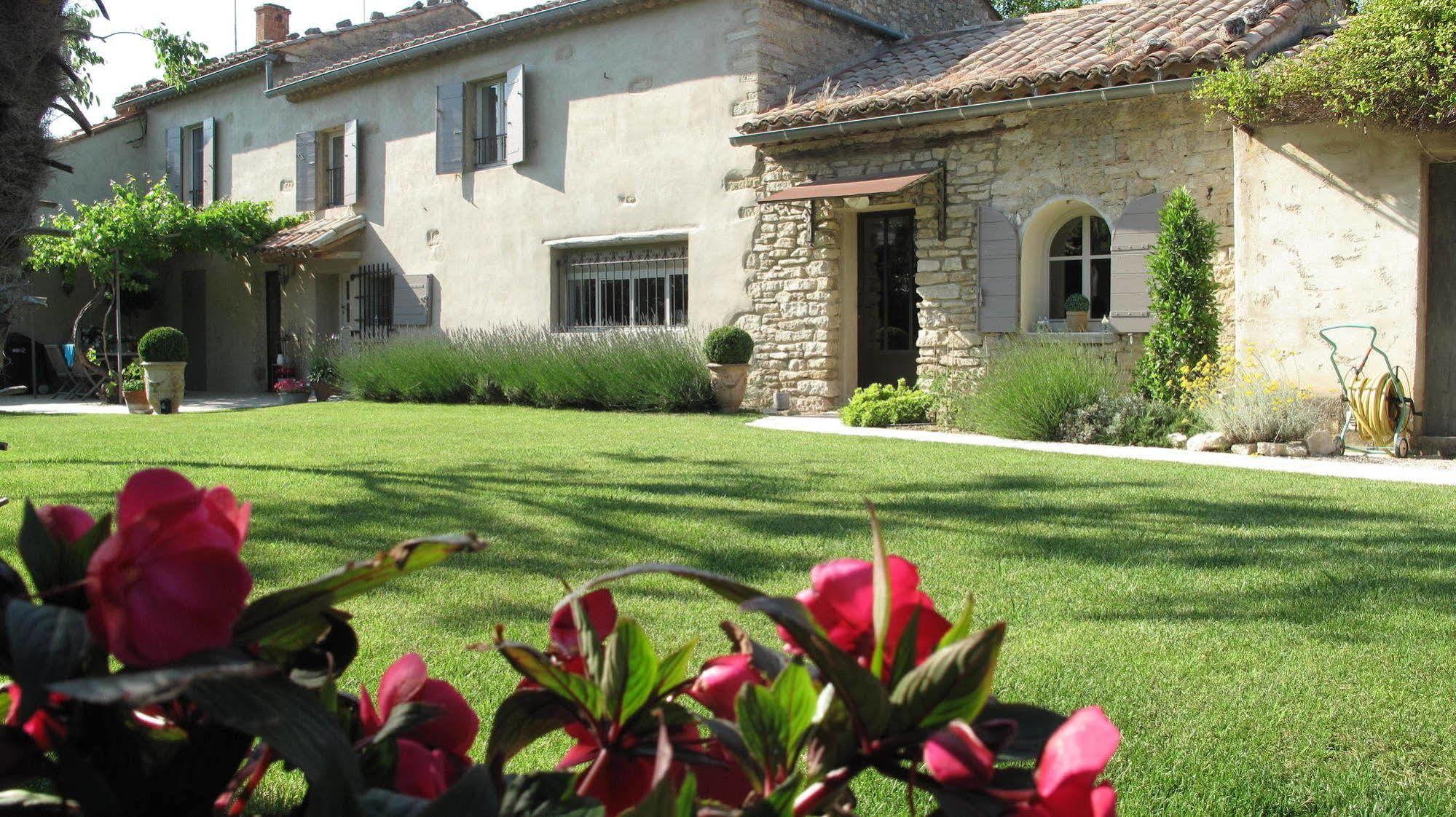 Le Mas De L'Olivier Hotel Loriol-du-Comtat Luaran gambar