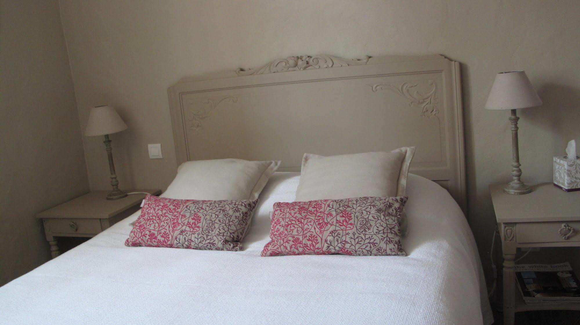 Le Mas De L'Olivier Hotel Loriol-du-Comtat Luaran gambar